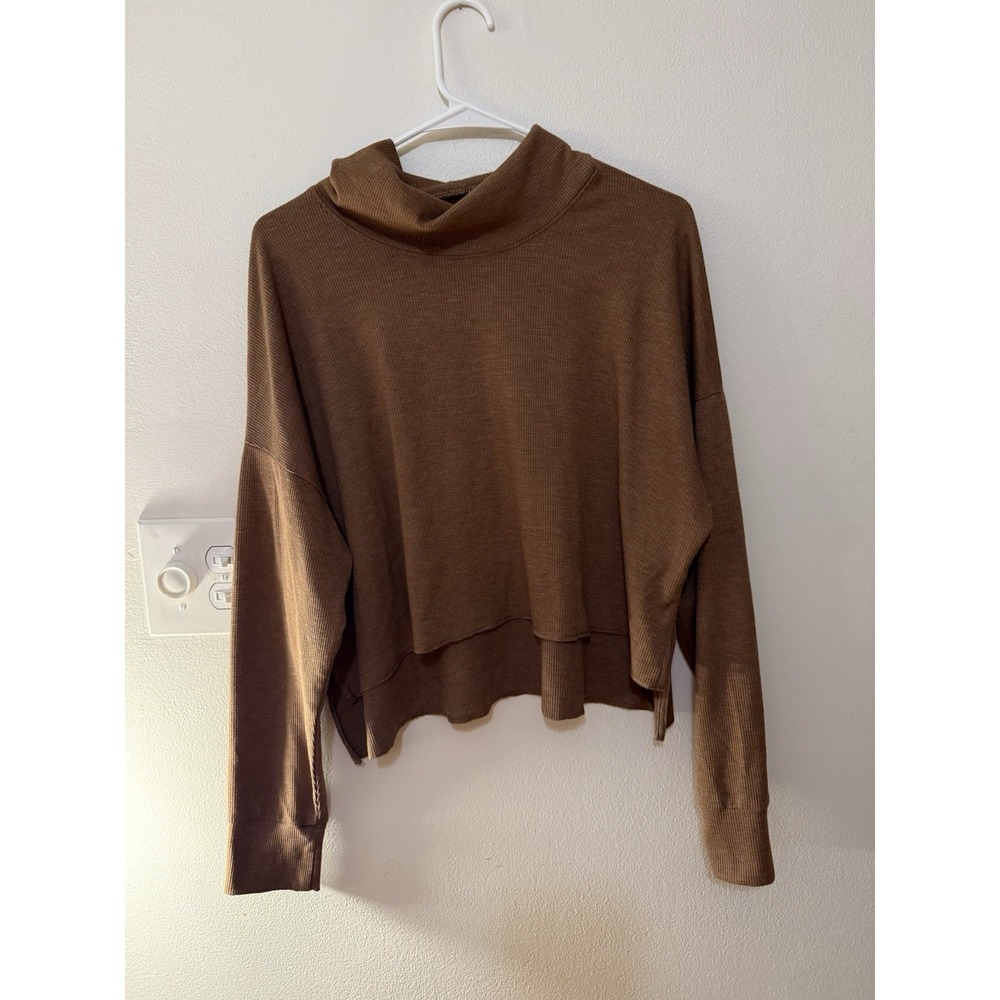 American Eagle Crop Turtleneck Waffleknit Sweater Size Medium Oversized‎